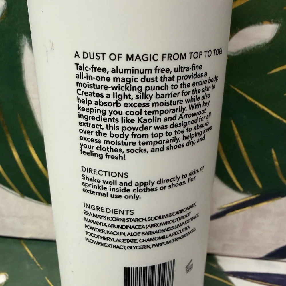 Nakery Beauty Magic Dust All Over Body Powder NWT